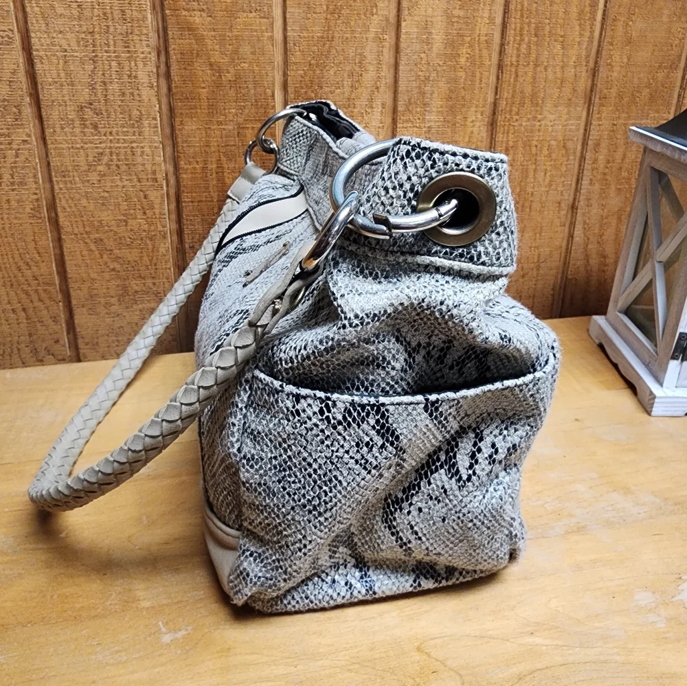 Miche Large Base Bag With 2 Free Skins! - Picture 3 of 10